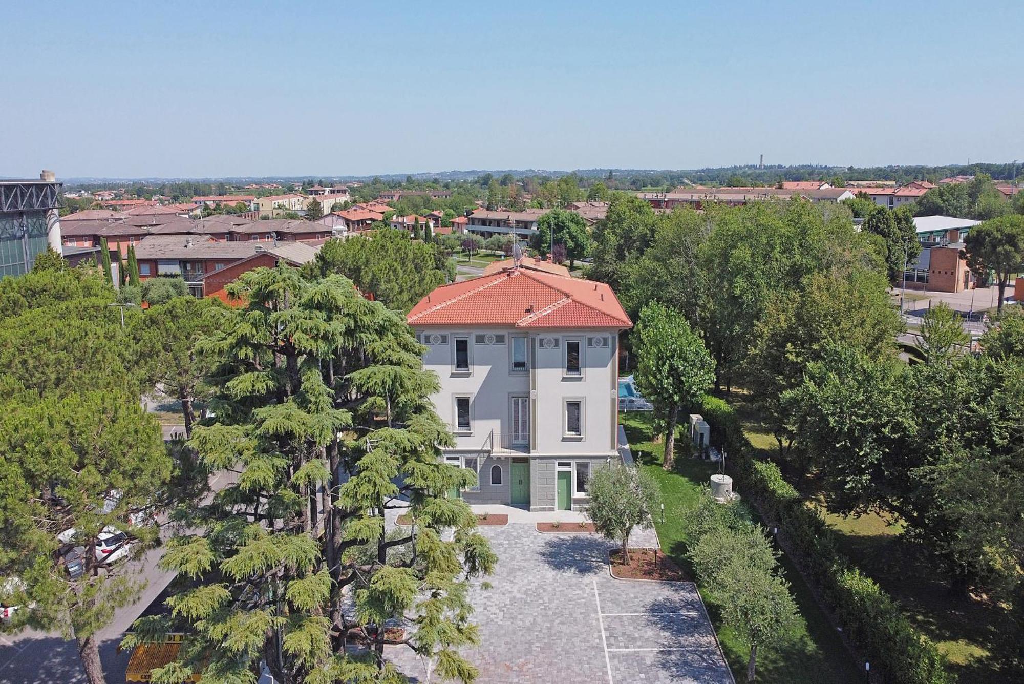 Villa Caterina Apartments By Wonderful Italy Desenzano del Garda Esterno foto