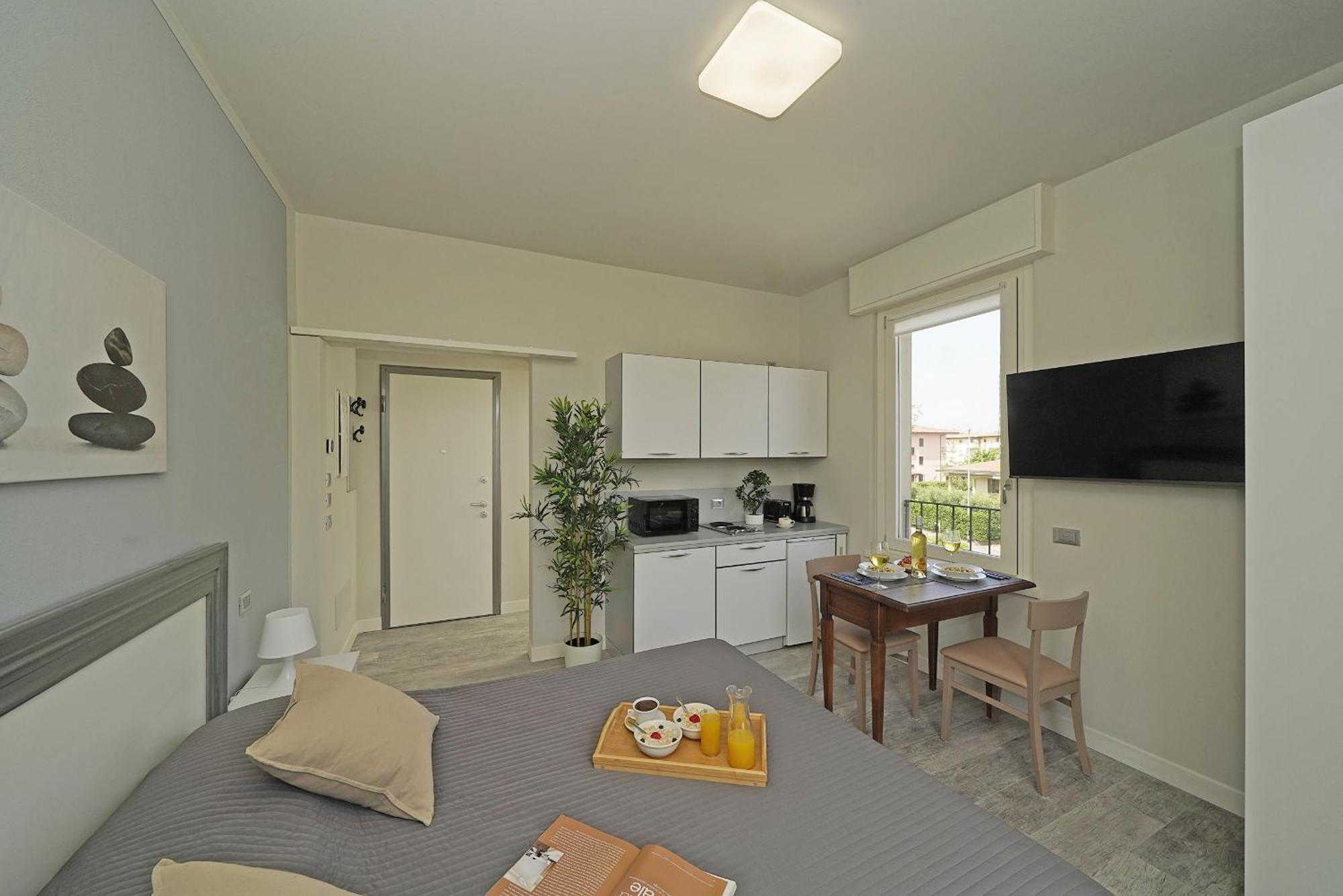 Villa Caterina Apartments By Wonderful Italy Desenzano del Garda Esterno foto