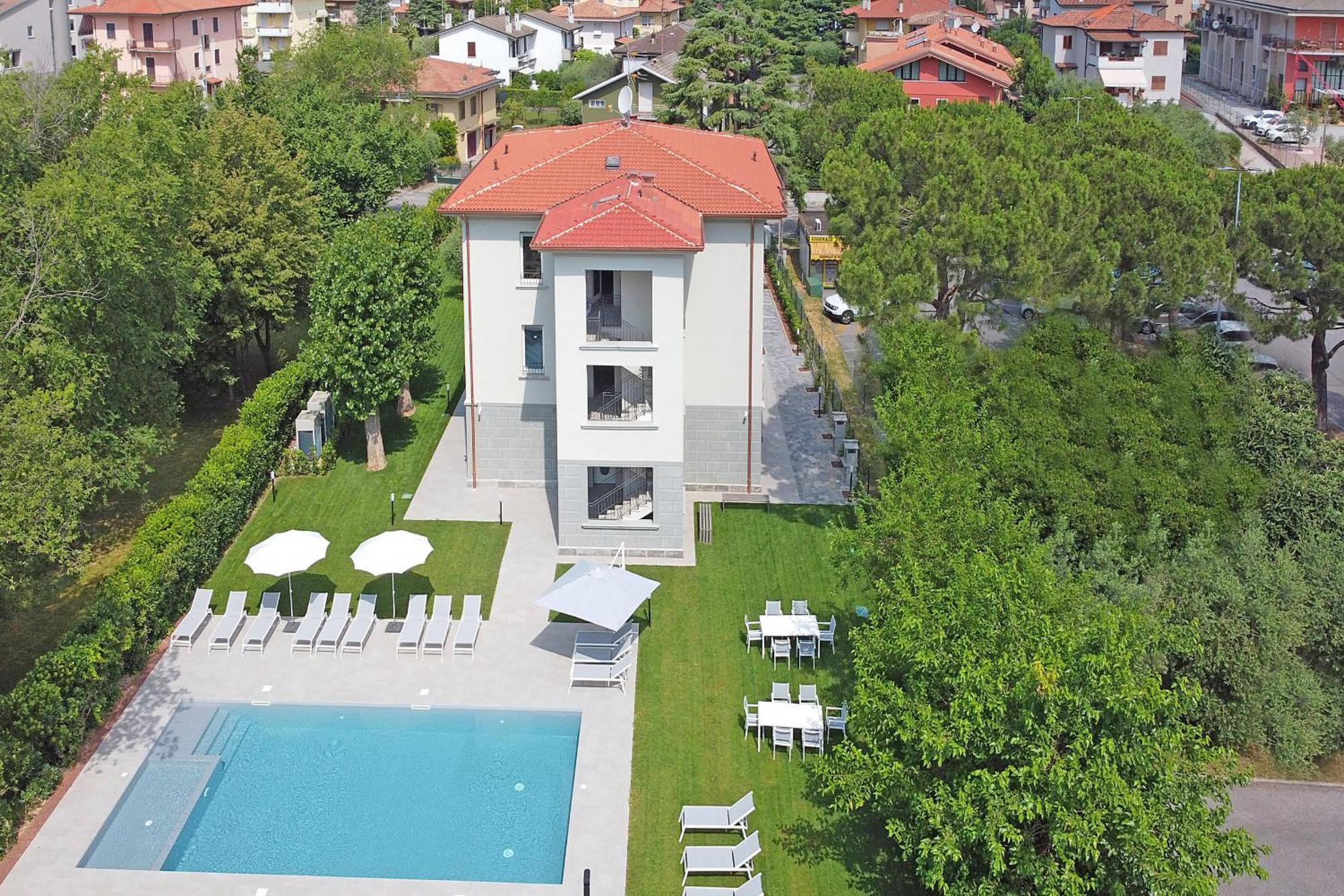Villa Caterina Apartments By Wonderful Italy Desenzano del Garda Esterno foto