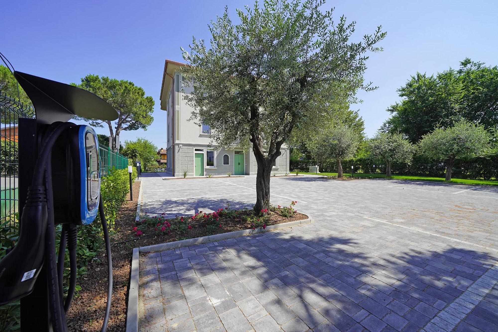 Villa Caterina Apartments By Wonderful Italy Desenzano del Garda Esterno foto