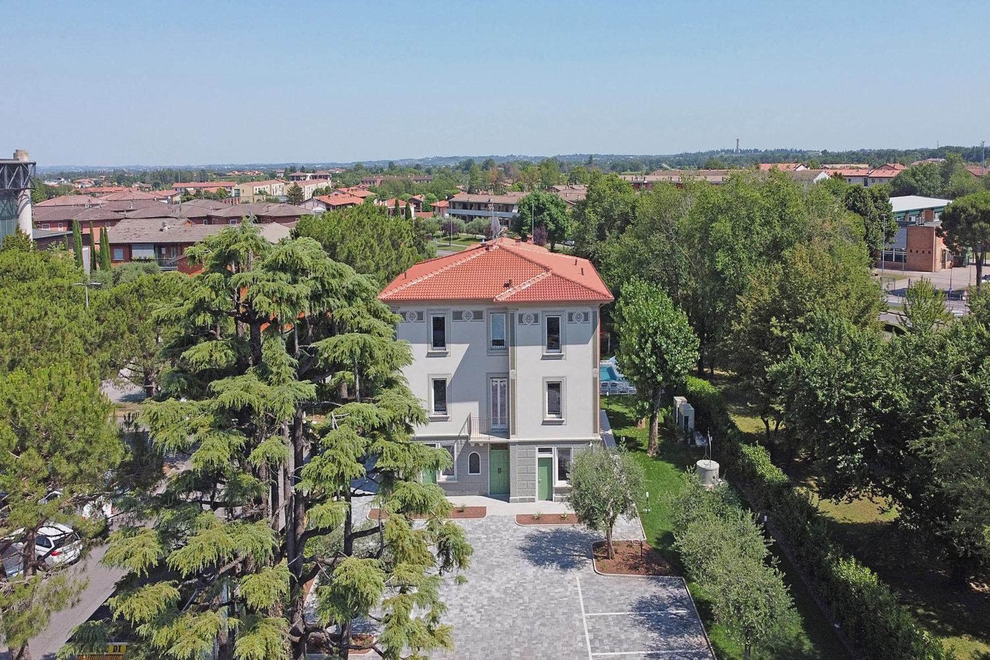 Villa Caterina Apartments By Wonderful Italy Desenzano del Garda Esterno foto